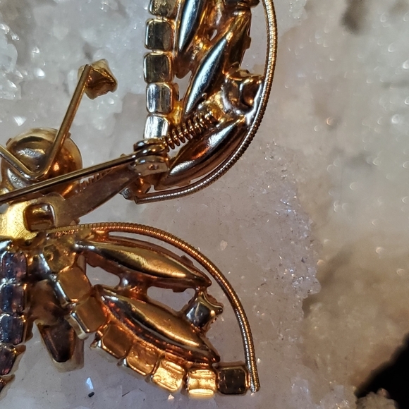 Vintage Articulating Butterfly Brooch - Picture 4 of 6